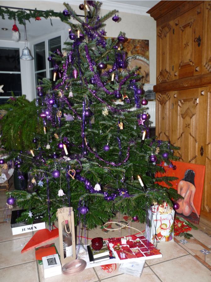 Zu Weihnachten saß die ganze Familie wieder zusammen.